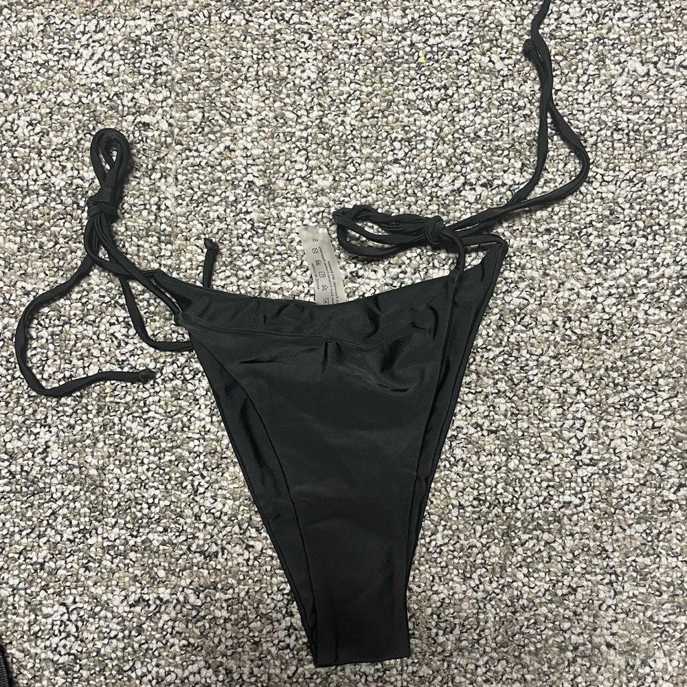 Black shein bikini bottoms